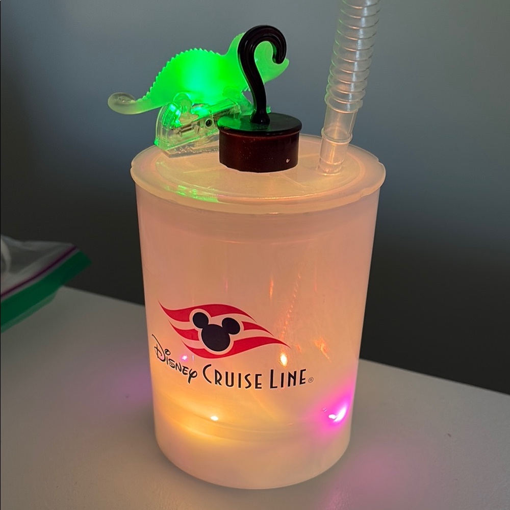 Disney Cruise Line Tangled Tumbler - Never Used - Picture 12 of 12